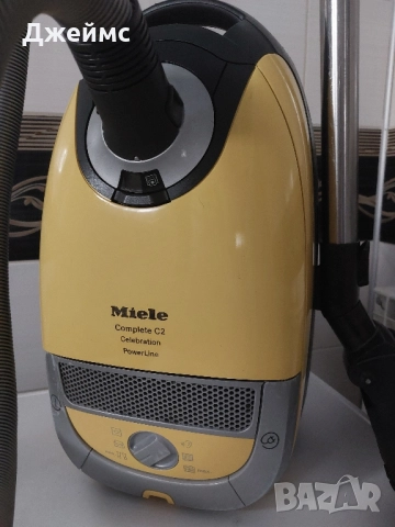 Прахосмукачка Miele Complete C2 Celebration , снимка 3 - Прахосмукачки - 51608121