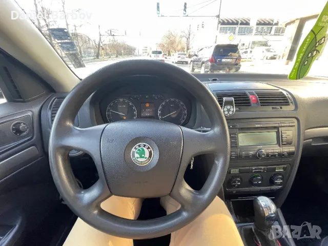 Skoda Octavia II 2.0 TDI, снимка 10 - Автомобили и джипове - 48715211