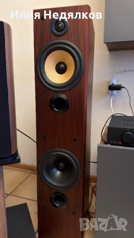 Bowers and Wilkins P5 