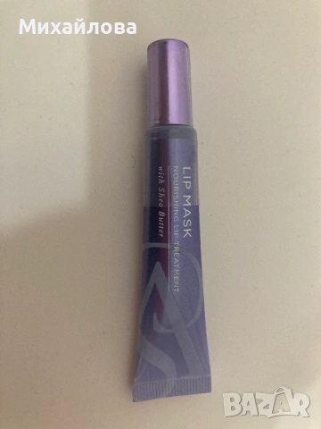 Маска и гланц за устни на Victoria’s Secret, нови, снимка 3 - Декоративна козметика - 54005606