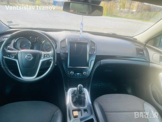 Opel Insignia, снимка 8 - Автомобили и джипове - 53249050