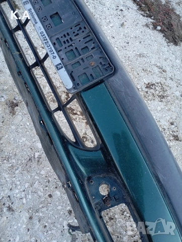 Предна броня Renault Laguna 1, снимка 3 - Части - 52189942