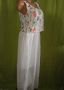 Дълга италианска рокля от естествена коприна , тюл с бродерия и подплата от трико L, XL, снимка 1 - Рокли - 45713017