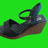 Дамски черни сандали на платформа, снимка 1 - Сандали - 45960781