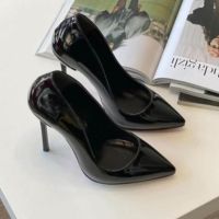 Обувки на ток - черен лак с черен ток - 6060, снимка 1 - Дамски обувки на ток - 45462308