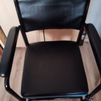 Продавам два хигиенни стола , снимка 1 - Градински мебели, декорация  - 45885947