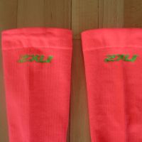 2XU Compression Performance Run Socks UPF50+, снимка 8 - Дамски чорапи - 45326160