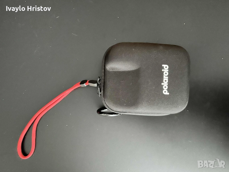 Фотоапарат за моментални снимки Polaroid Go + Твърд калъф, снимка 1