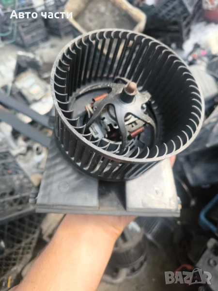 Вентилатор парно за Volkswagen Bora Sedan (10.1998 - 12.2013), № Valeo F657878Q, снимка 1