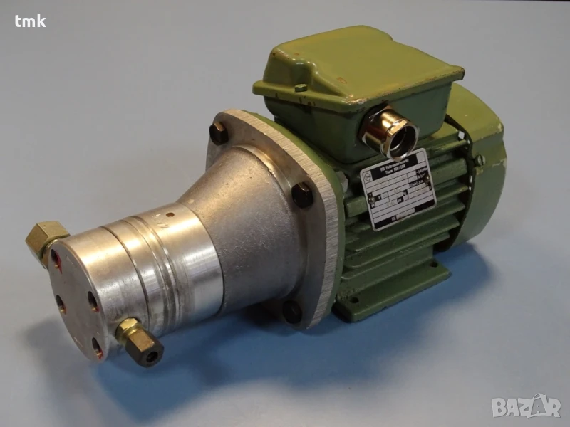 Смазочен агрегат VEB DDR AKMRa 56G4 100Bar TGL11856, снимка 1