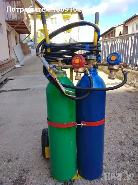 Мобилен оксижен с 2 х 20 литра бутилки , снимка 1