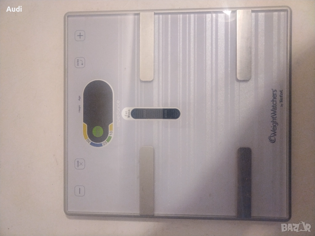 Електронен дигитален кантар TEFAL Множество функции Измерва, тегло, години, подкожни мазнини и др. , снимка 1