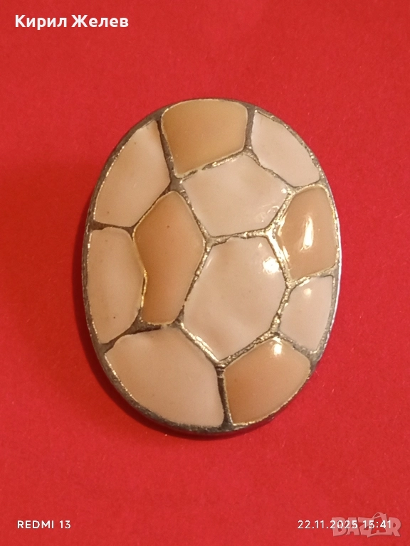 ОВАЛЕН МЕДАЛЬОН с МОЗАЕЧЕН ЕМАЙЛ в ПРАСКОВЕНИ и КРЕМАВИ ТОНОВЕ АРТ БИЖУ 26018, снимка 1