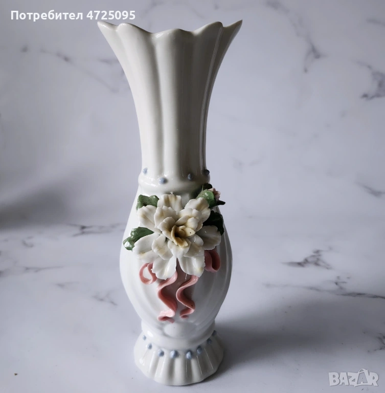 Порцеланова ваза, снимка 1