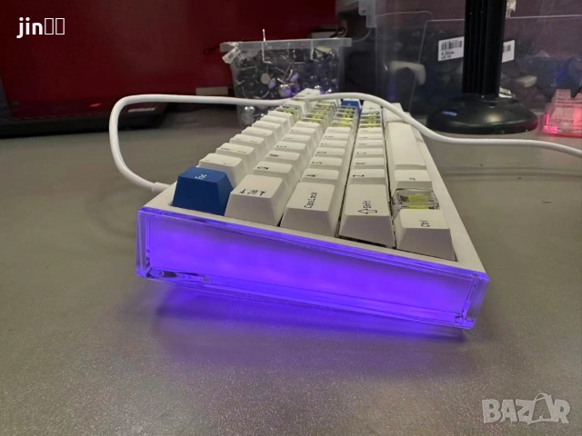 Dareu cool 68 магнитни суичове клавиатура, снимка 8 - Клавиатури и мишки - 52861679