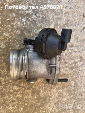 Дроселова клапа Ауди А4 Б6 2.5 180кс, снимка 2 - Части - 51593193