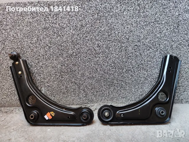 Чисто нов ляв и десен носач Ескорт/ Орион