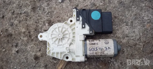 Ел. моторчета стъклоповдигач VW Golf IV, снимка 2 - Части - 49701646