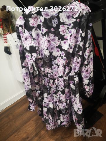 Нова дамска рокля с флорални мотиви, снимка 1 - Рокли - 45639280