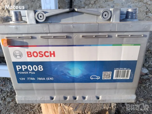 Акумулатор Bosch 77Ah, снимка 1 - Аксесоари и консумативи - 48839418