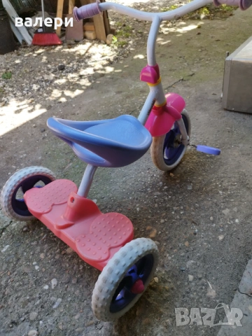 Детска триколка, снимка 4 - Детски велосипеди, триколки и коли - 53685015