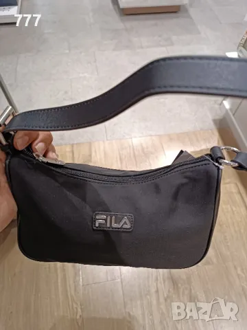 чанта FILA, снимка 2 - Чанти - 46961256