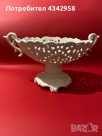 Ажурна, порцеланова винтидж бонбониера., снимка 2 - Антикварни и старинни предмети - 53213929