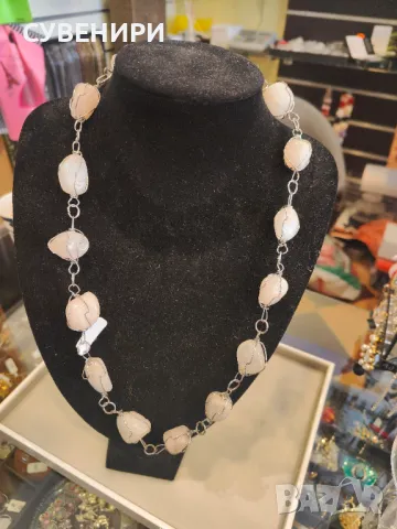 Колие от млечен кварц , снимка 1