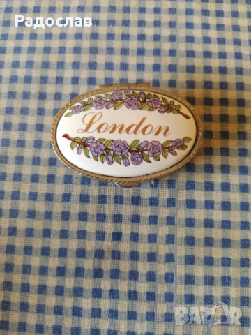 джобна кутийка London