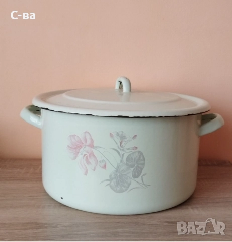 Тенджера емайлирана от 80-те години 