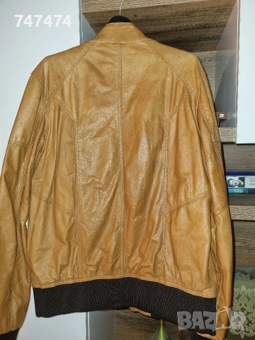 Лот кожено яке и две тениски, М размер, снимка 6 - Якета - 53133562