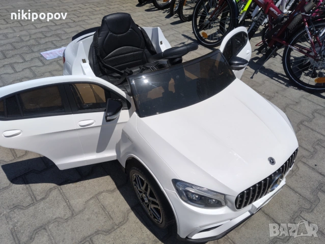 MERCEDES Акумулаторен джип AMG GLC 63S, снимка 2 - Детски велосипеди, триколки и коли - 53569462