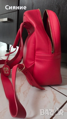 Оригинална раница Love moschino, снимка 3 - Раници - 52351275