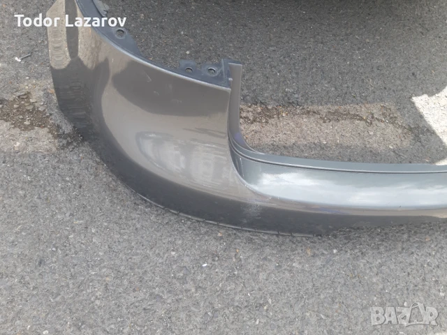 Задна броня тъмно сив металик голф 5, снимка 5 - Части - 51142818