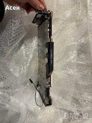 Видео карта карта ASUS ROG Strix GeForce RTX 2080 Ti.  Графичен процесор: NVIDIA GeForce RTX 2080 Ti, снимка 5 - Дънни платки - 39644373