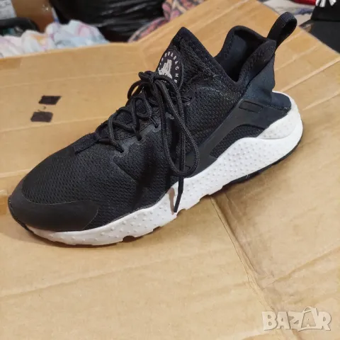 оригинални  маратонки Nike Air Huarache Run Ultra Black номер 39,5-40, снимка 5 - Маратонки - 41396920