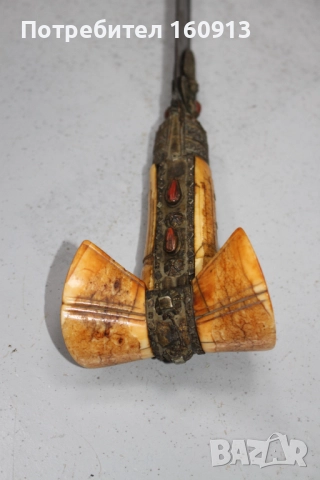 Стар османски балкански ятаган с бели дръжки сребърен обков и корали, снимка 13 - Антикварни и старинни предмети - 52048019