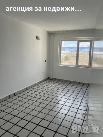 Двустаен апартамент под наем в кв.Тракия, снимка 4 - Апартаменти - 51139024