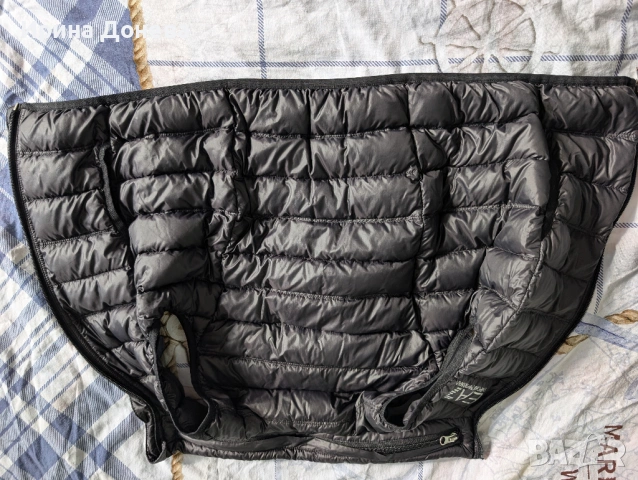 Детска грейка EA7 Emporio Armani 7-8 г., снимка 4 - Детски якета и елеци - 53622240