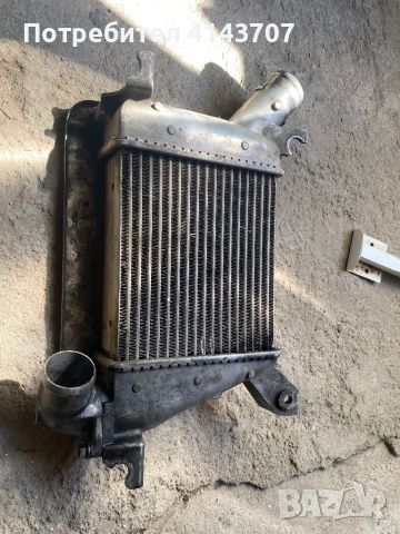 Intercooler за Nissan x trail t30 2.2 do 4x4 84kw , снимка 1 - Автомобили и джипове - 46574029