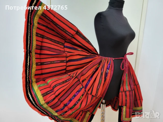 #30 Бръчник с престилка