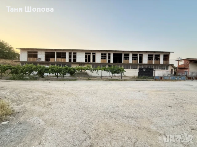 Парцел с хале за продажба в село Рупите, община Петрич, снимка 1