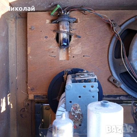 Лампово радио Христо Ботев, снимка 7 - Антикварни и старинни предмети - 53870787