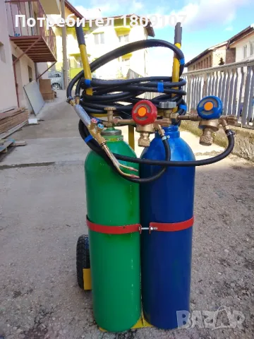 Мобилен оксижен с 2 х 20 литра бутилки , снимка 1