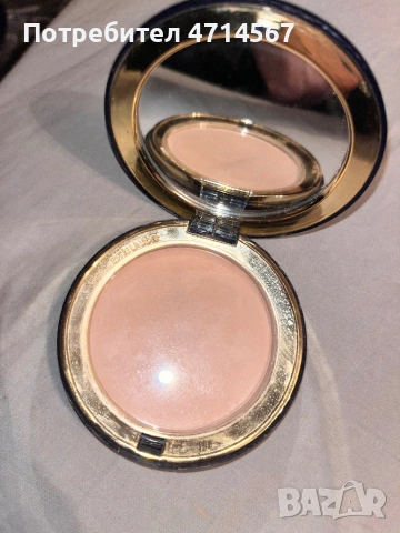 Пудра на Estée Lauder, снимка 2 - Други - 53741457