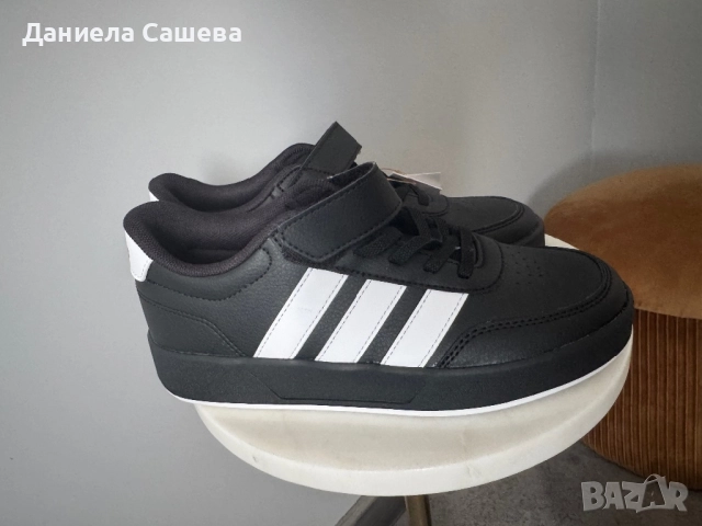 Маратонки Adidas, снимка 4 - Детски маратонки - 52266715