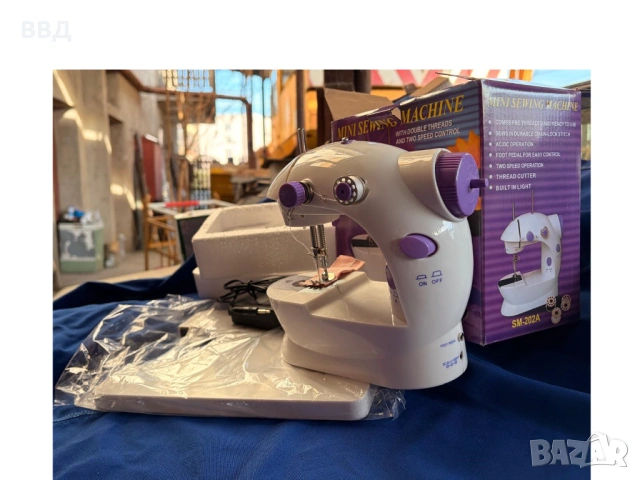 Малка електрическа шевна машина, снимка 5 - Други машини и части - 54168863