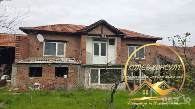 Двуетажна къща в село Върбица, област Хасково  📐 РЗП: 190 кв.м , снимка 2 - Къщи - 54204892