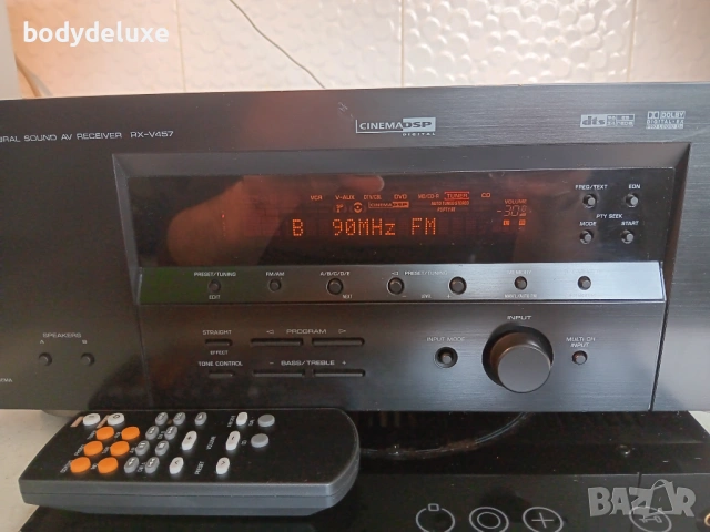 Yamaha rx-v457 ресийвър с дистанционно