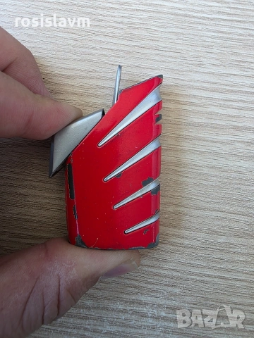 Метална запалка Marlboro, снимка 3 - Антикварни и старинни предмети - 54119547